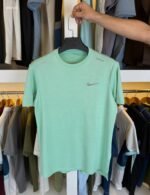 China Imported Sports Fabric T-shirt - Image 3